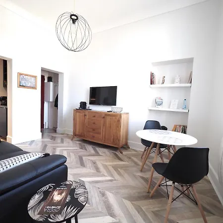 Superbe Appartement Independant En Centre Ville Vichy Exterior foto
